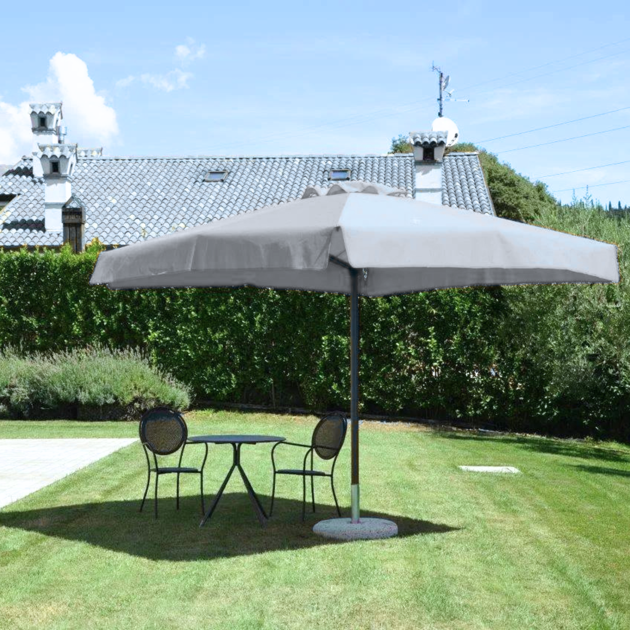 Modern "Corallo Glamour" umbrella with oak-effect central pole