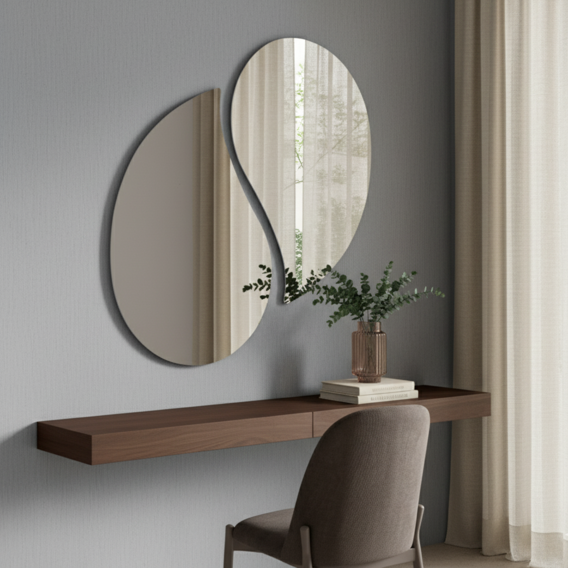 "Acqua" decorative mirror, drop-shaped, with a fluid and contemporary design, 90x62 cm.