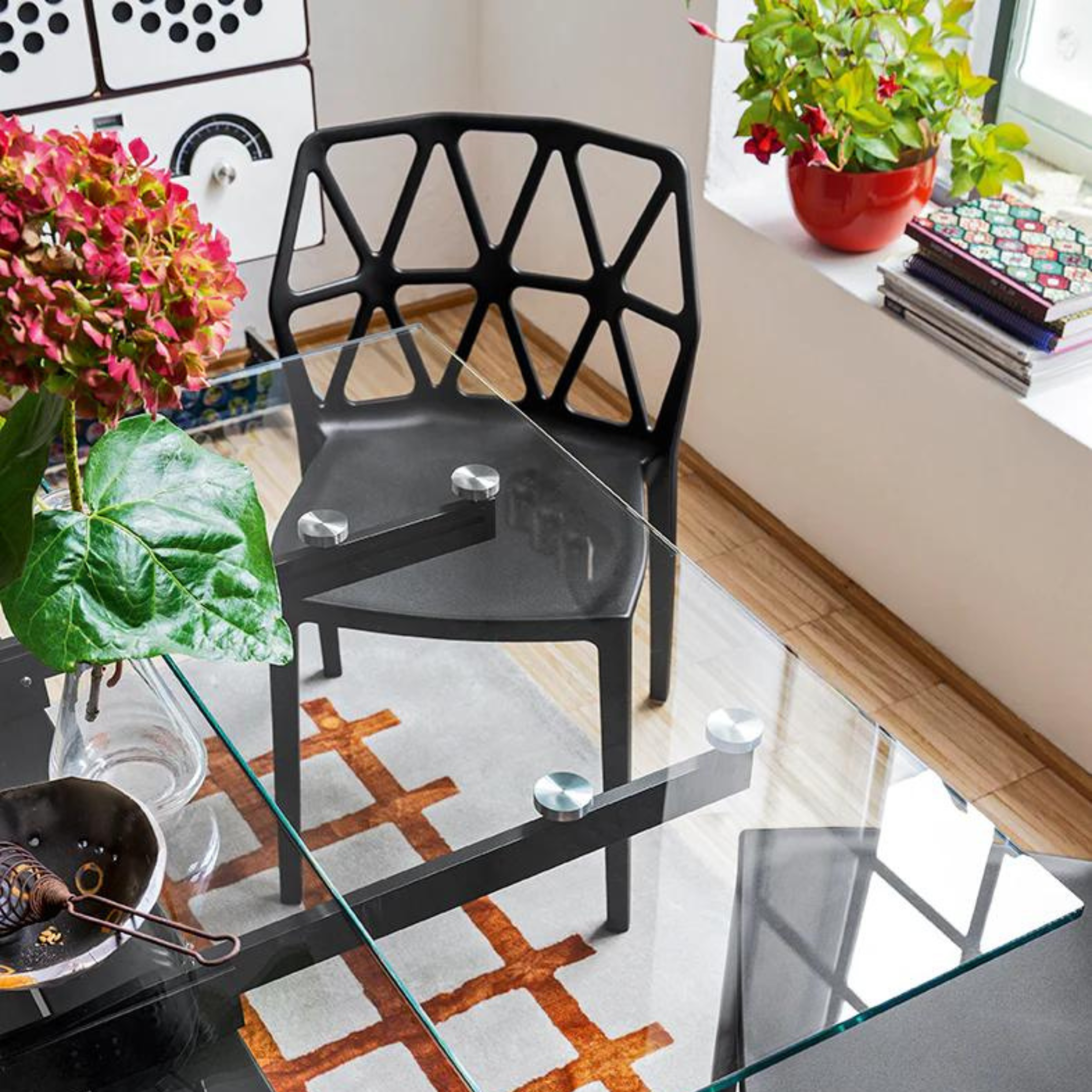 Set of modern living room chairs "Alchemia" in polypropylene cm 49.5x51 79h