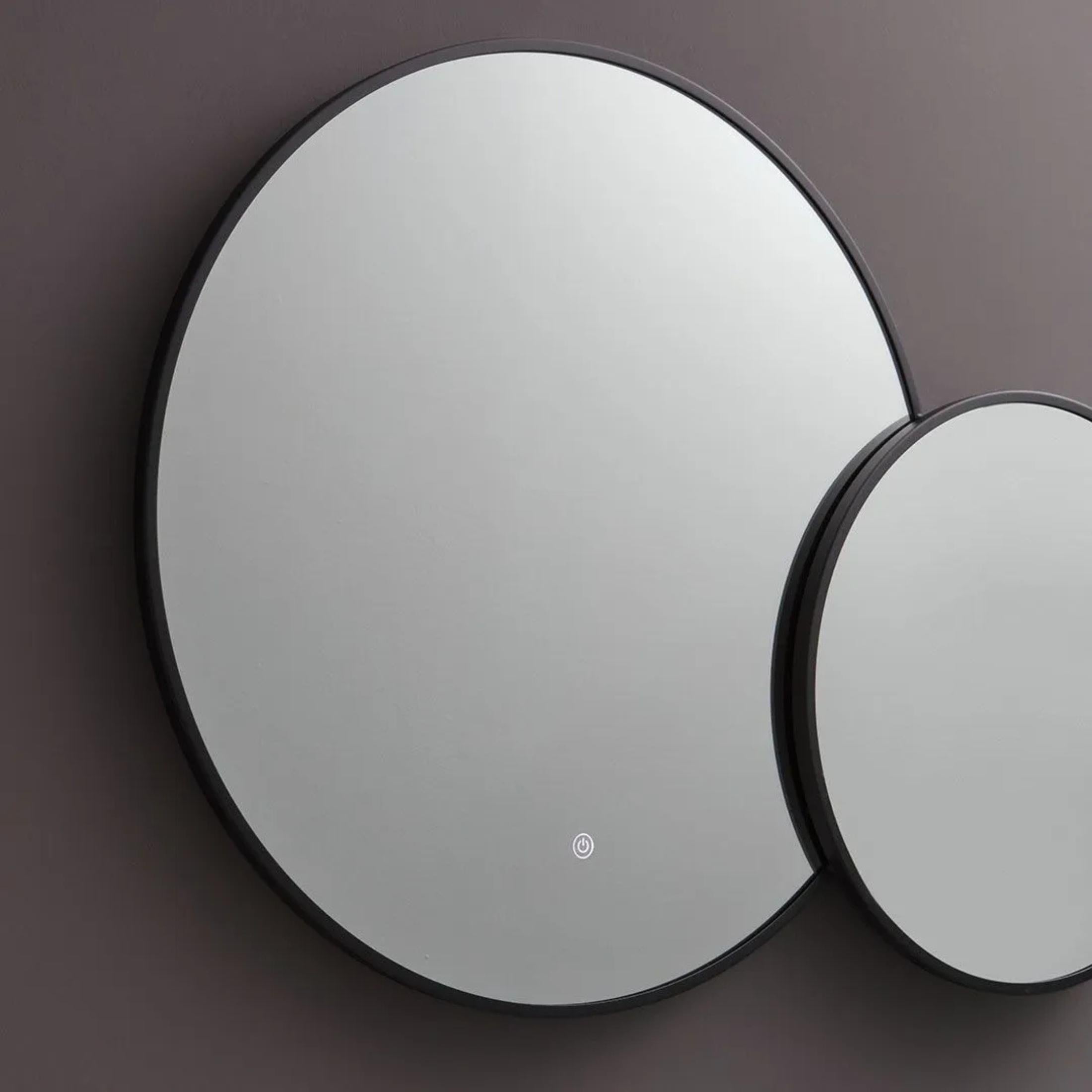 Round double mirror "Incontro" with LED backlighting and black edges