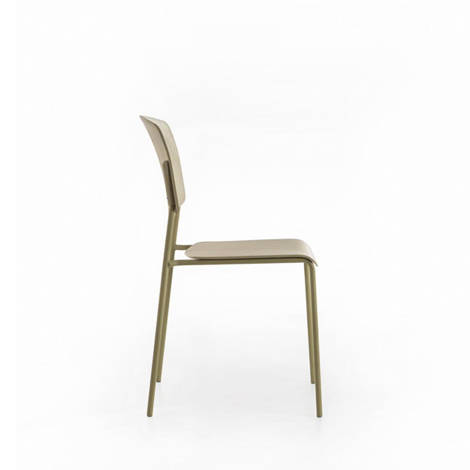Set of modern stackable "Giada" polypropylene chairs with painted metal legs