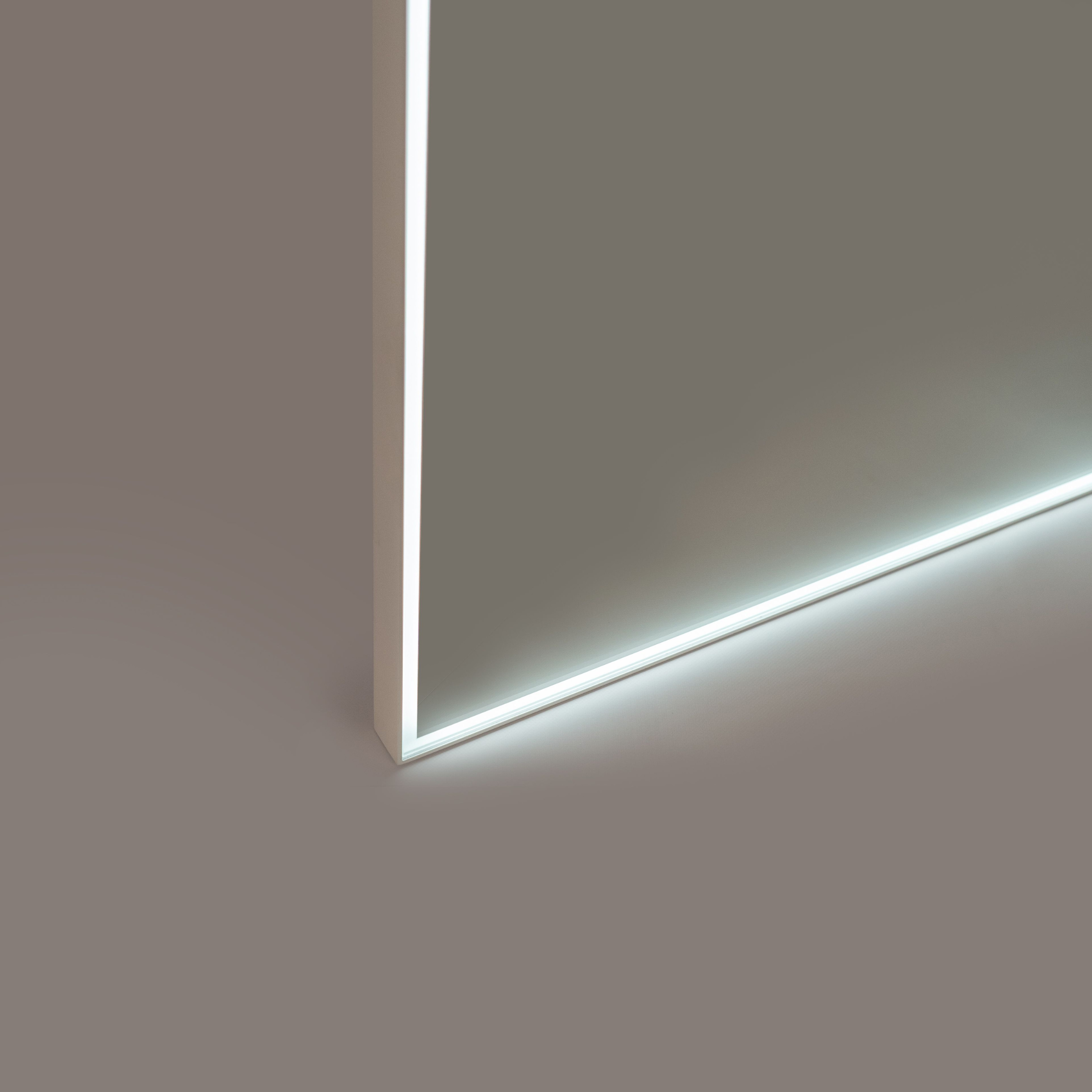 "Barbara" LED wall mirror with rectangular aluminum frame, 100x5 cm, 80 cm high