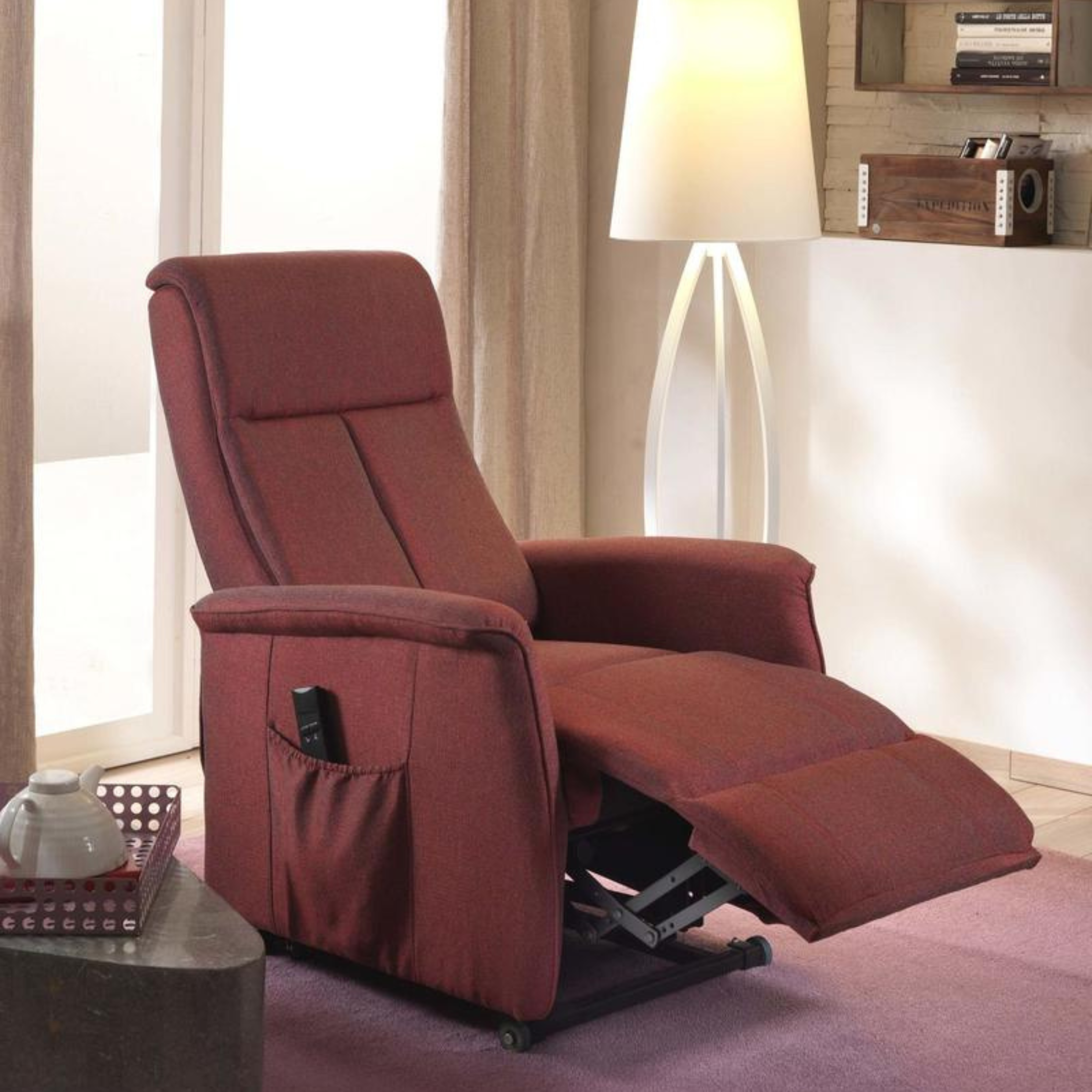 "Randall" reclining armchair with lift function, 2 motors, 82x75 cm, 110 cm high.