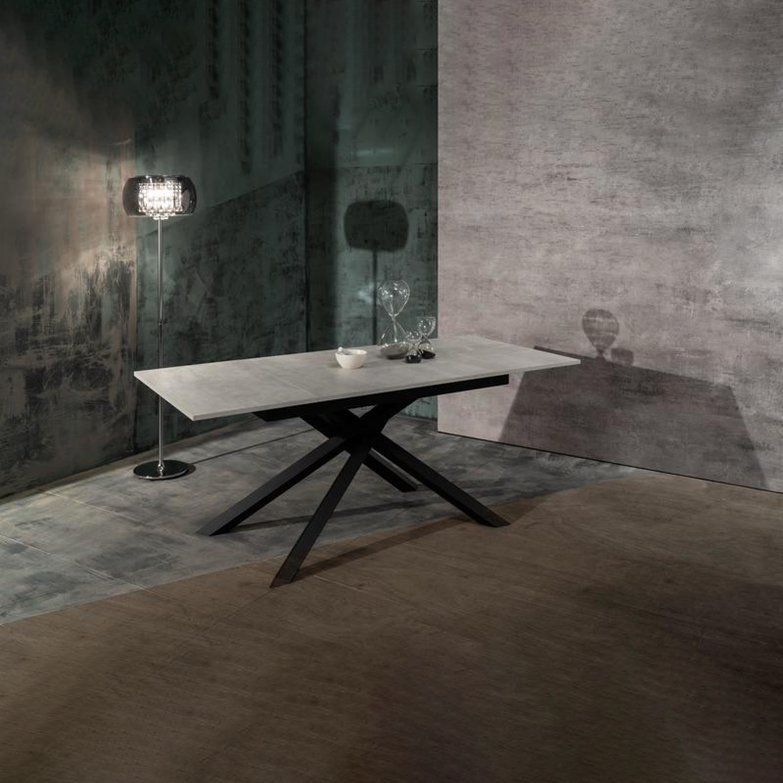 Modern extendable "Atene" table with melamine top and painted metal legs