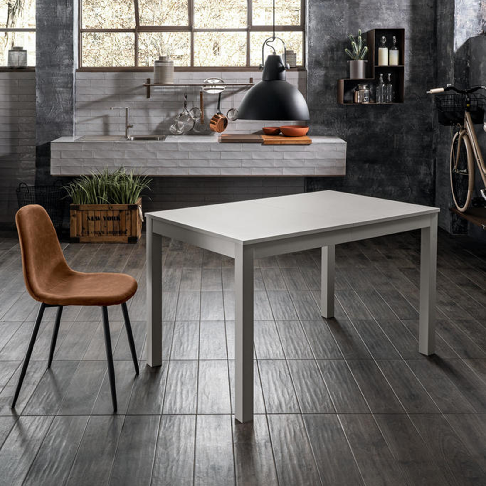 "Creta" extendable table with melamine top and solid wood legs, 130/210x80 cm, 76 cm high.