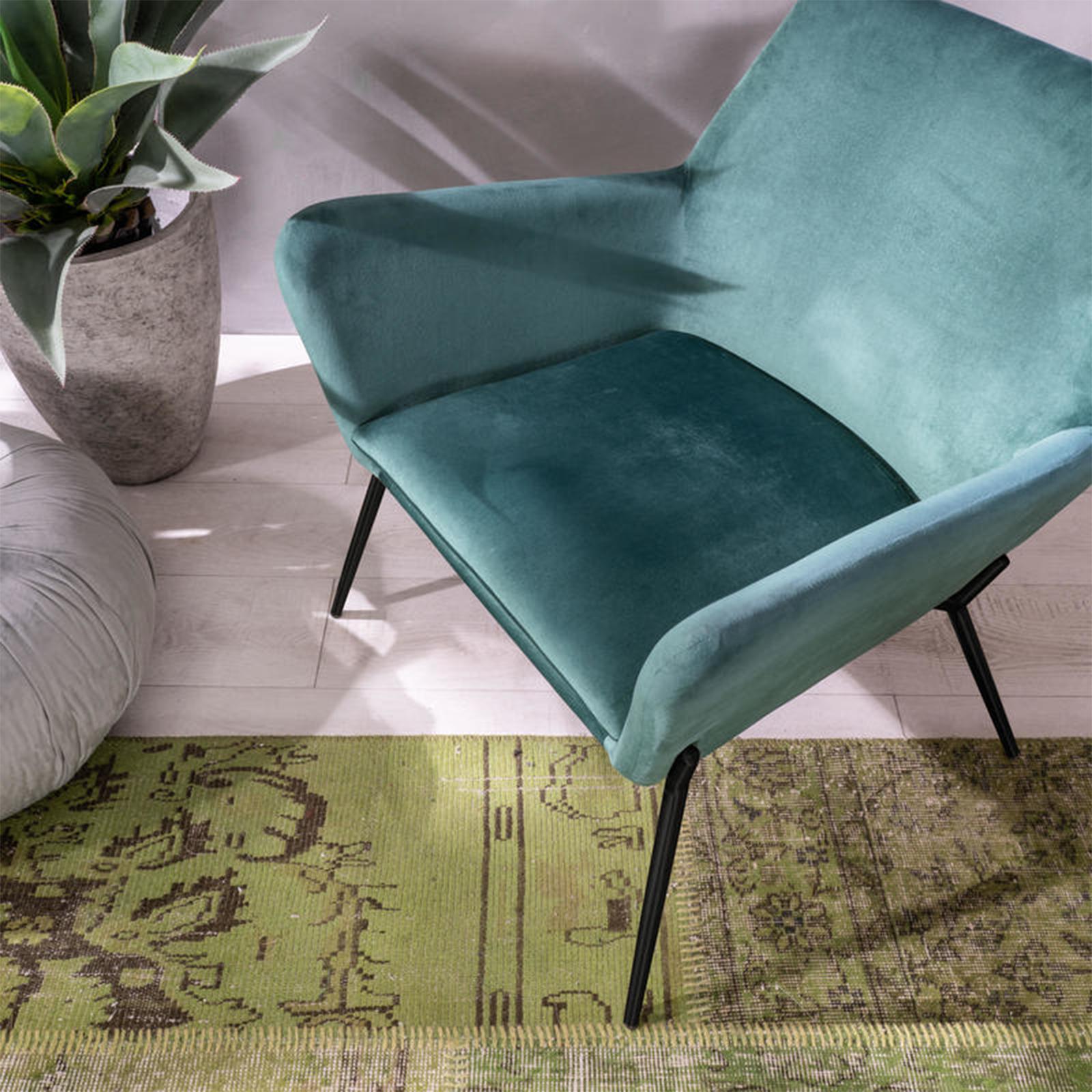 Modern "Gaia" upholstered velvet armchair with metal legs, 70x72 cm, 79h