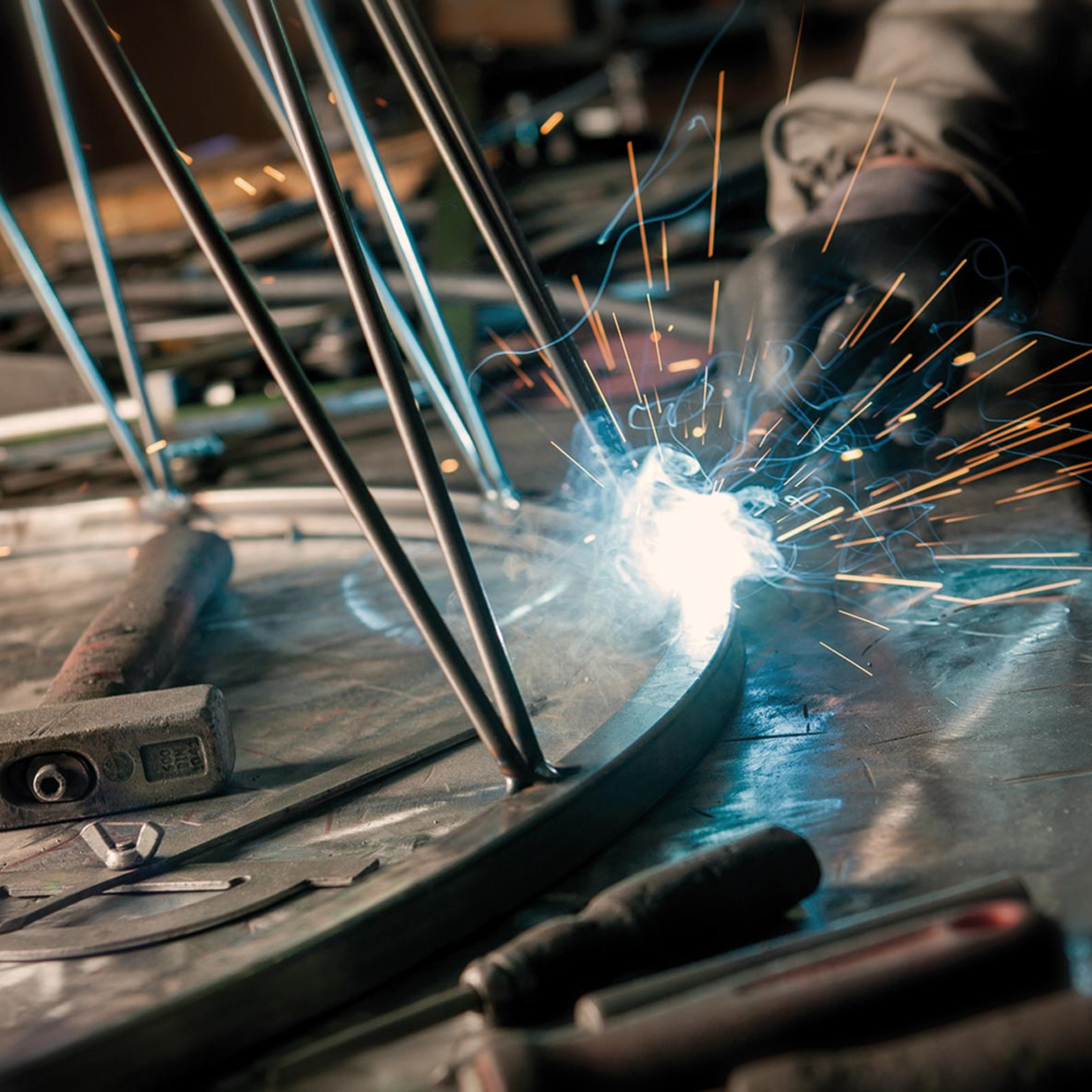 High stainless steel and rope "Daisy Rope" garden stool, 62x53 cm, 104 cm high.