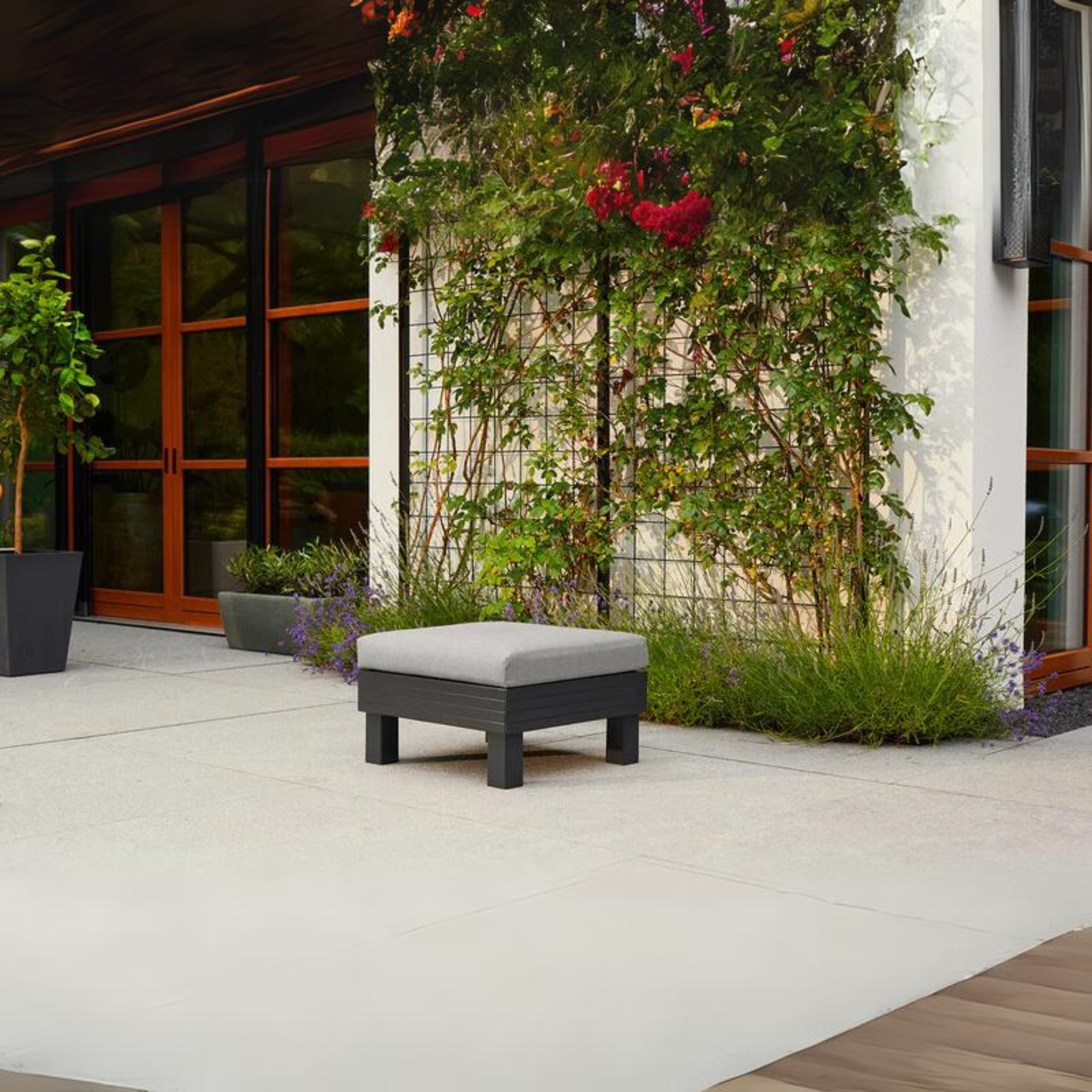 "Elements" 5-seater garden set with a sofa, 2 armchairs, and 1 modular coffee table