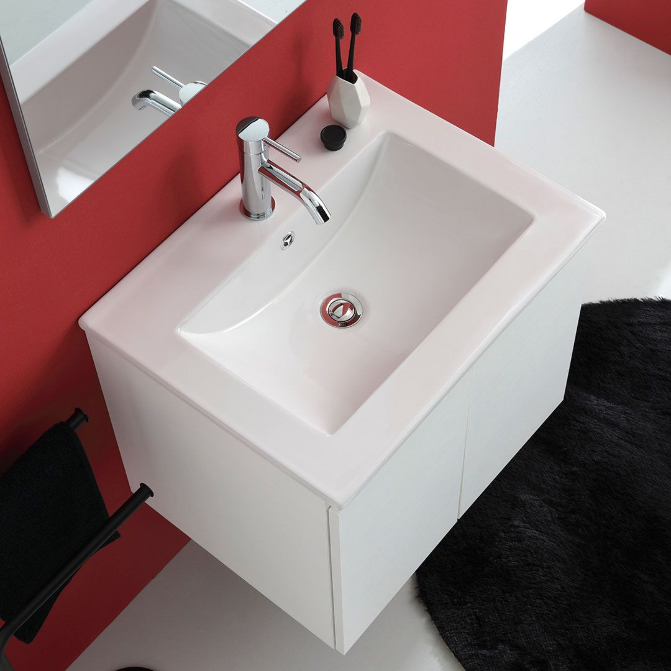 White "Hydra" bathroom cabinet, 60 cm, wall-hung, with 2 doors, sink and mirror.