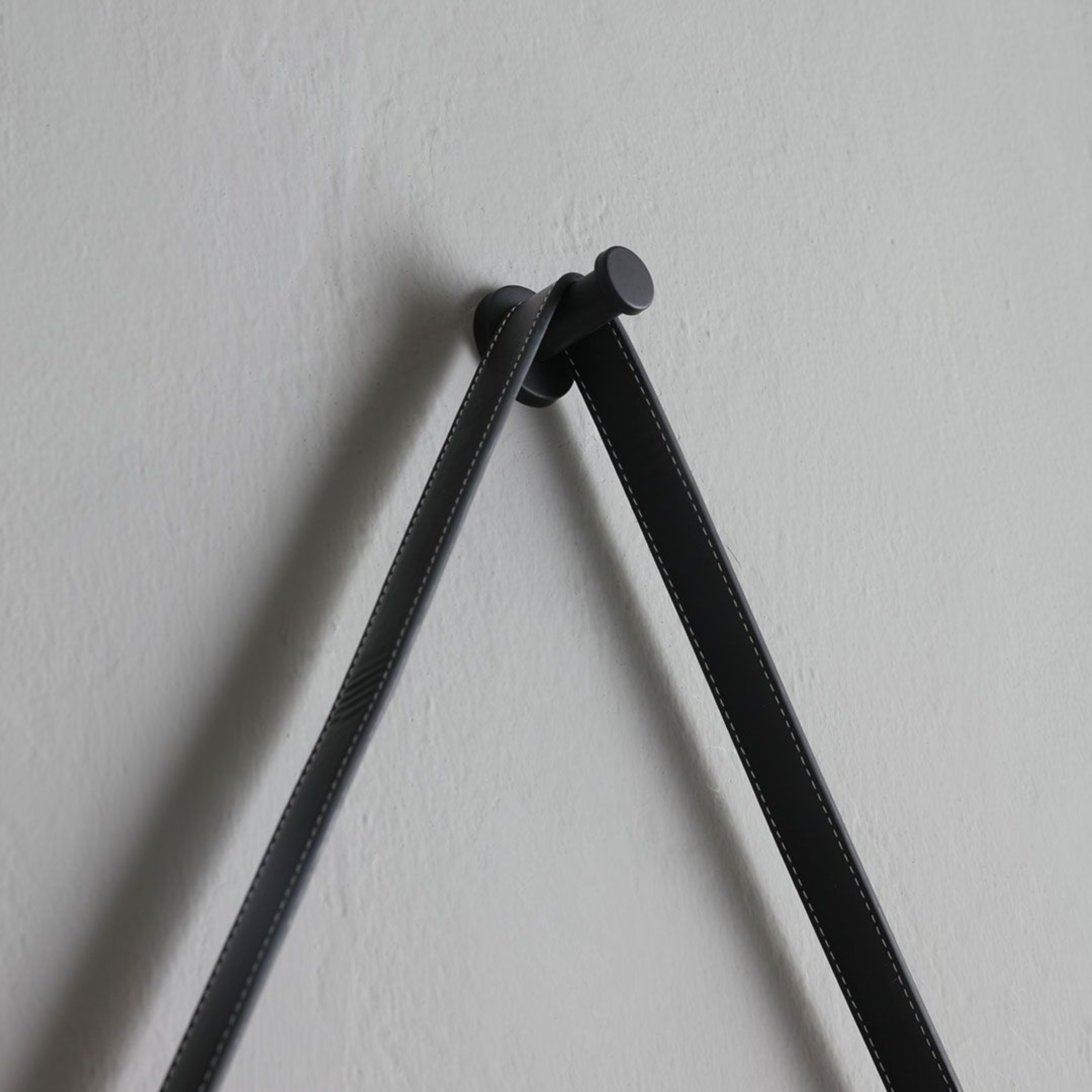 "Monaco" 80cm grey wall-hung bathroom cabinet with oval matt black countertop washbasin and round LED mirror