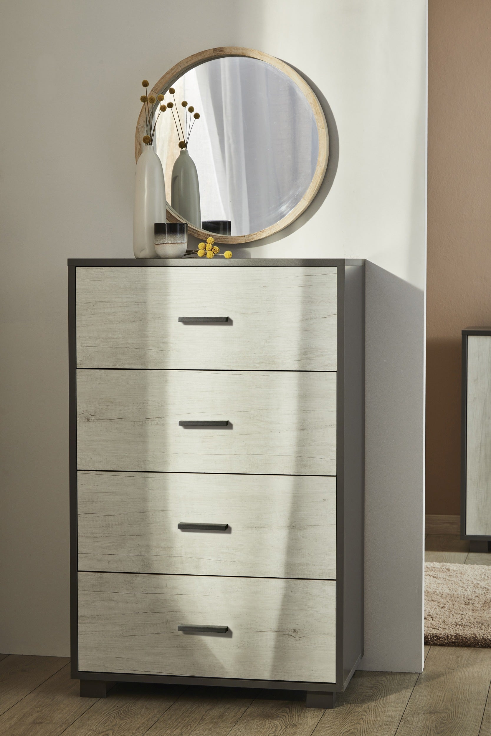 "Clara" 4-drawer wooden cabinet with feet, 70x41 cm, 112 cm high