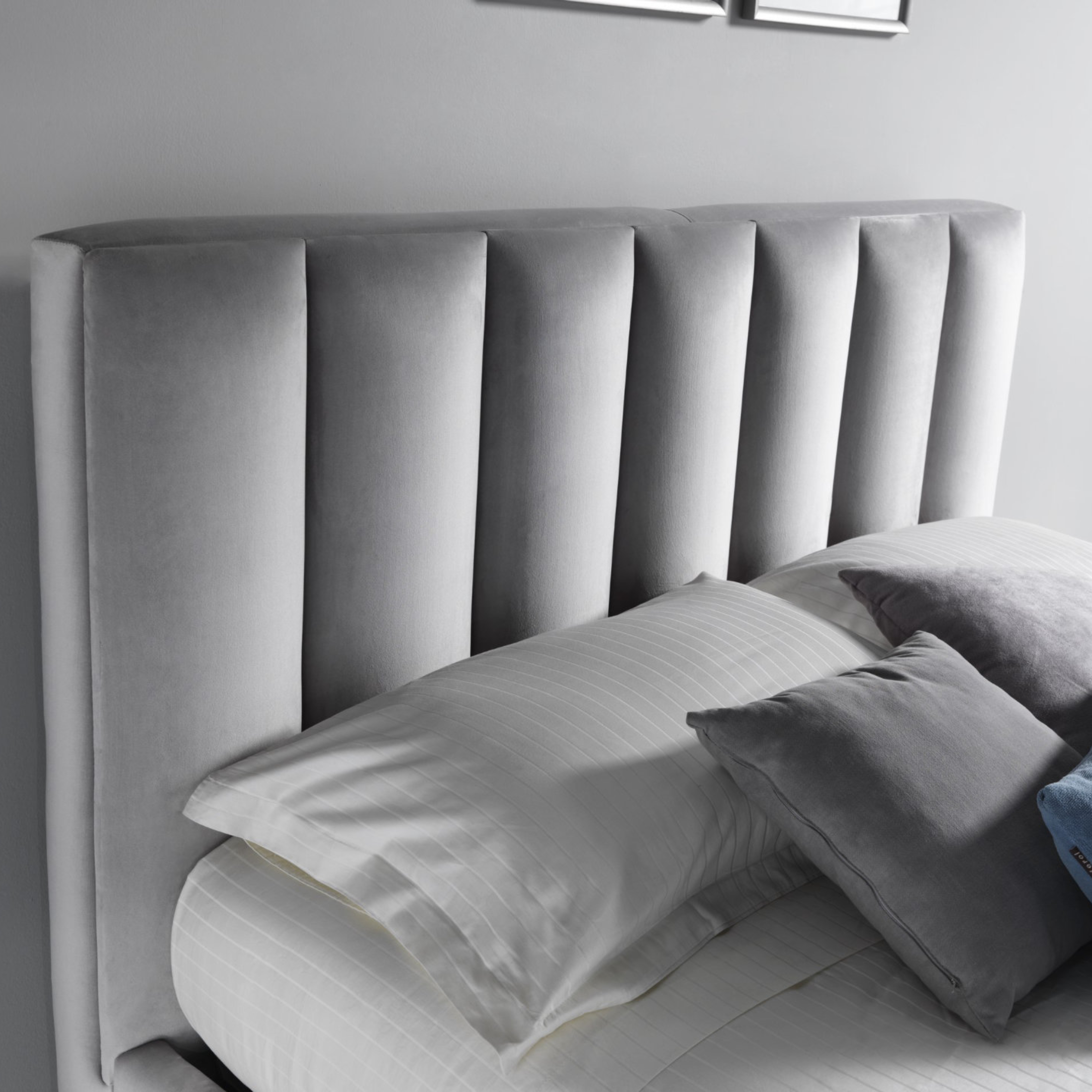 "Paris" storage bed in velvet