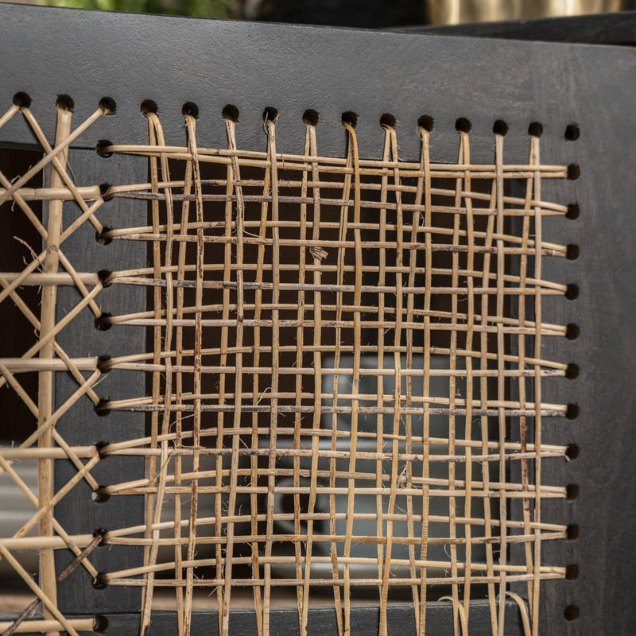 "Ryan" design sideboard in mango wood and rattan with 3 doors, 160x38 cm, 75 cm high.