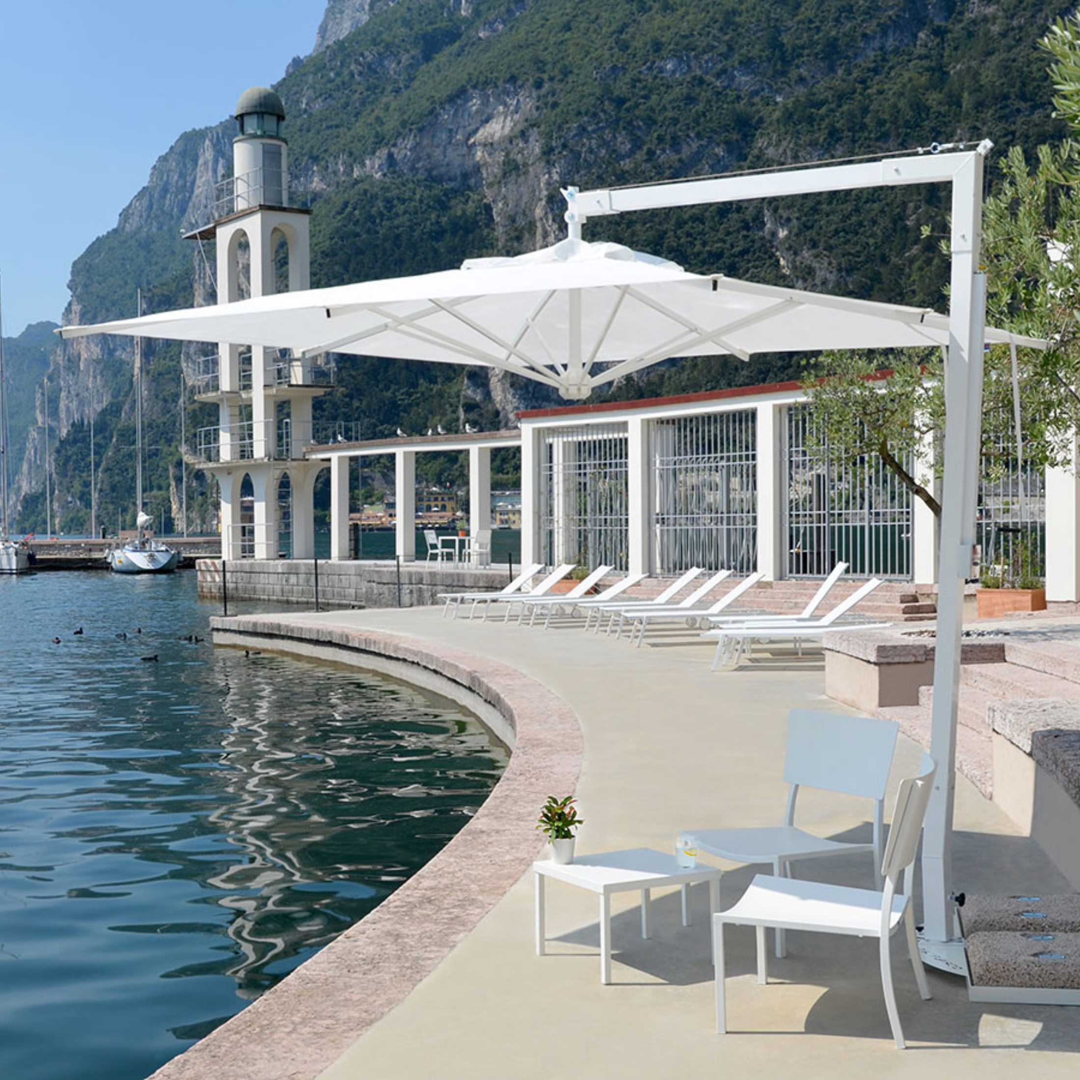 Modern white garden umbrella "Diffusion Classic" fixed and rotating side pole