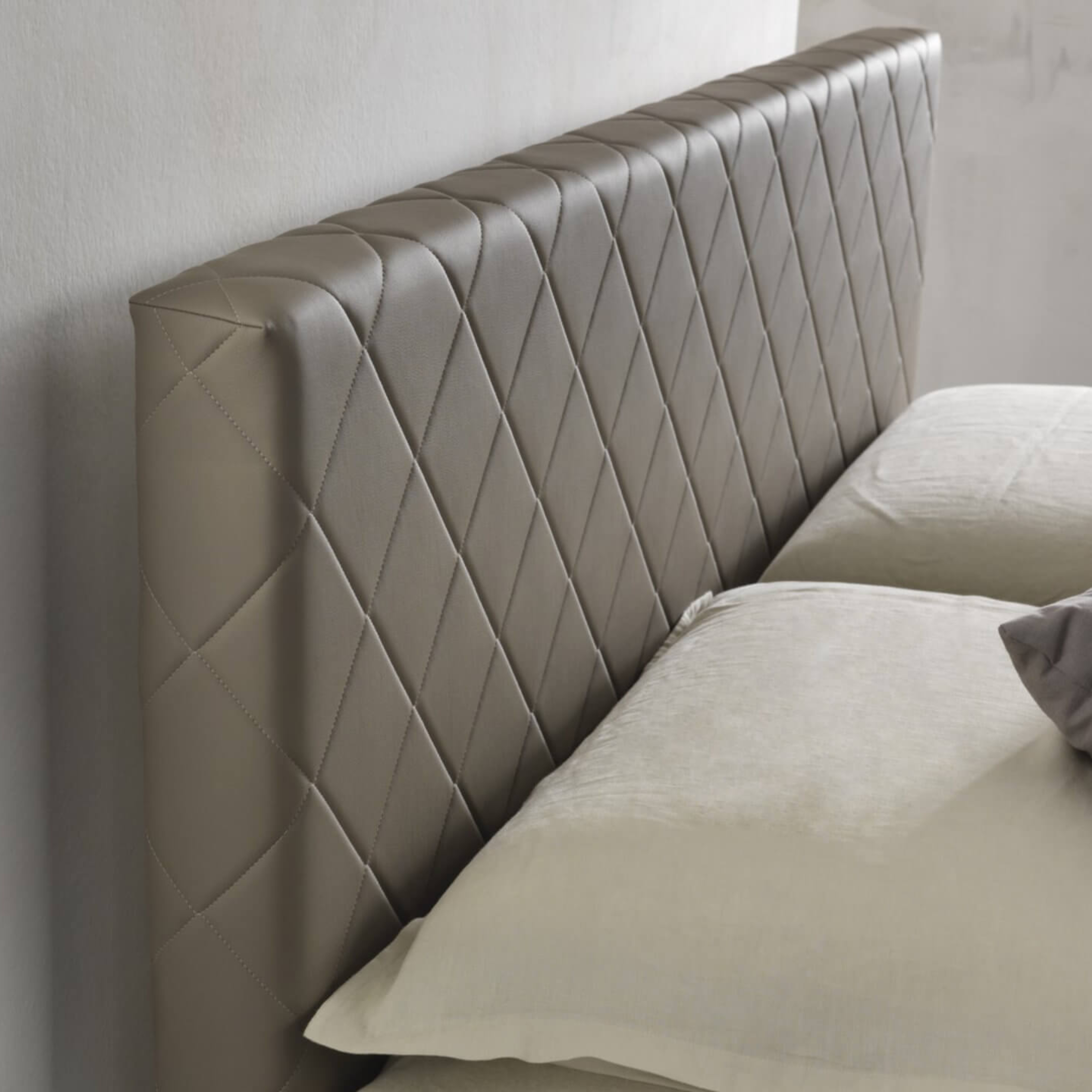 "Rio" storage bed in vegan leather