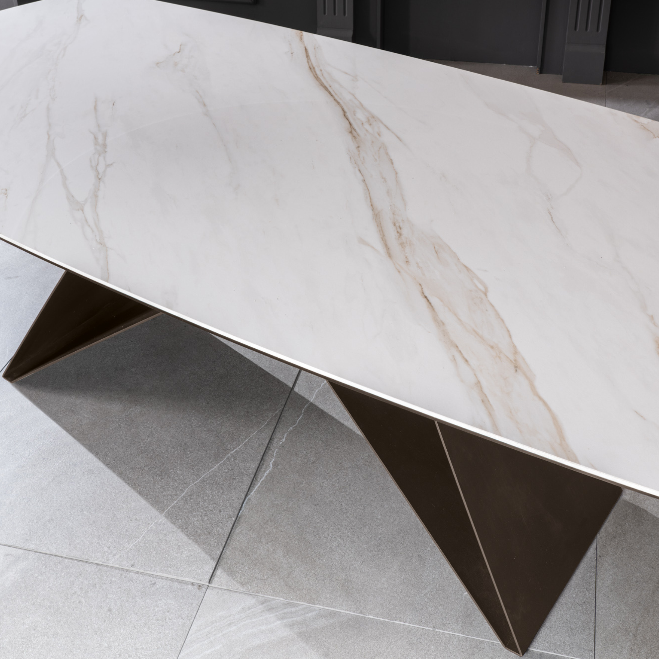 "Loyra" modern extendable table in ceramic on tempered glass, 200/280x100 cm, 76h