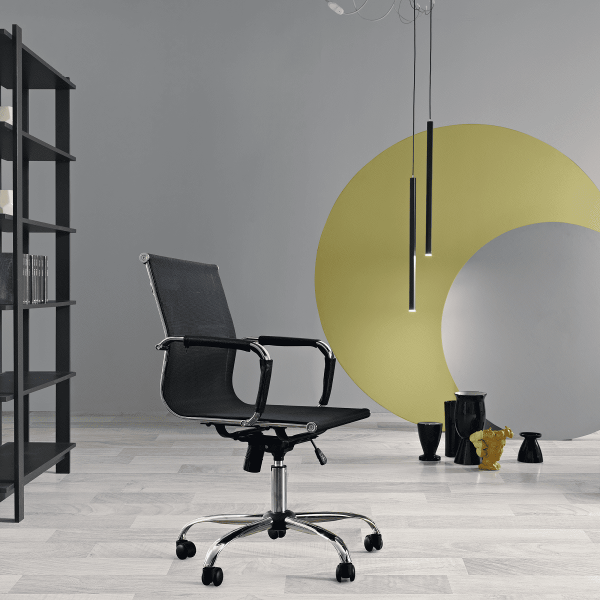 Sedia da ufficio in tessuto retinato "Andrea" con base e braccioli in metallo cromato - MondoViro