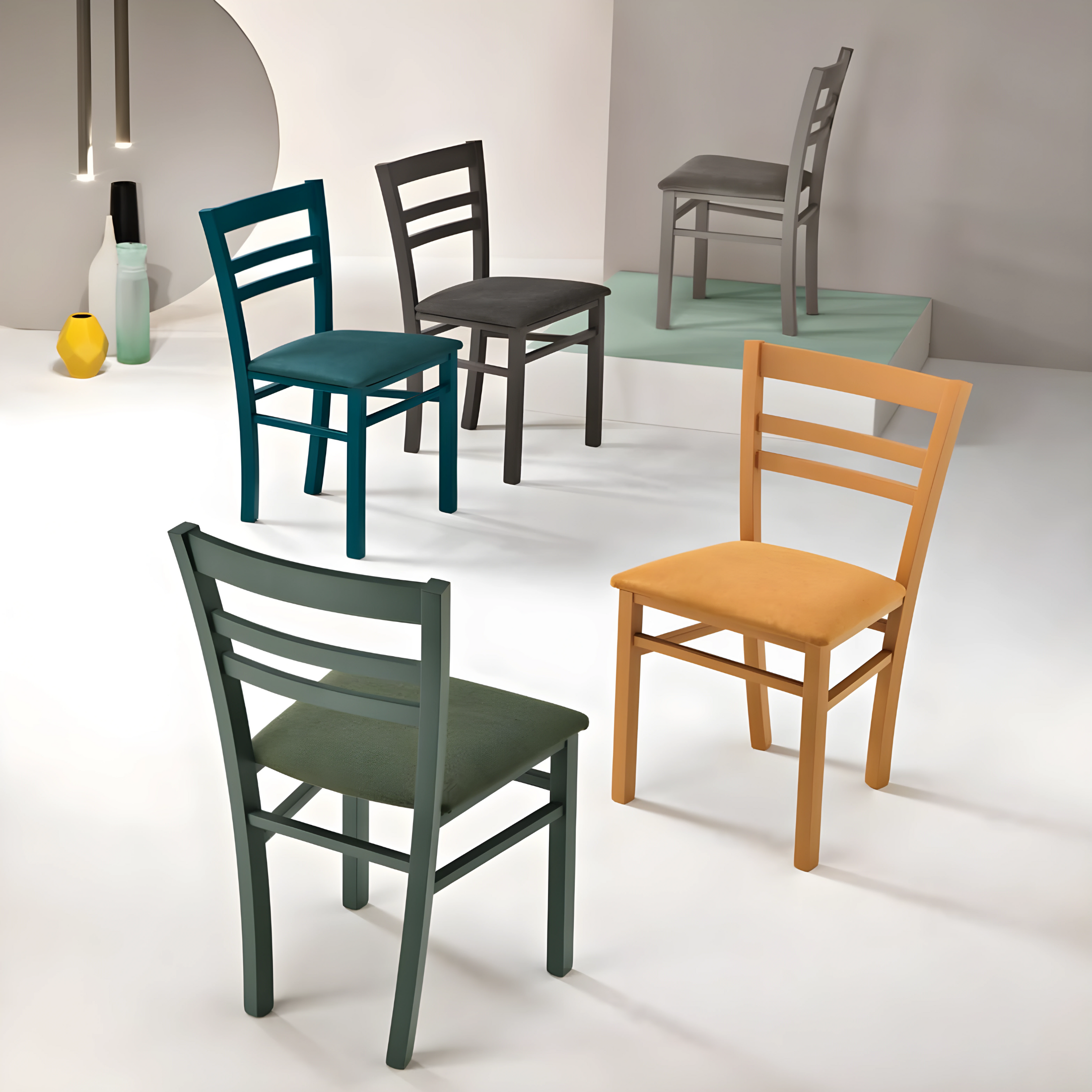 Set of "Ilda" chairs with wooden frame and padded fabric seat, 42x45 cm, 85 cm high.