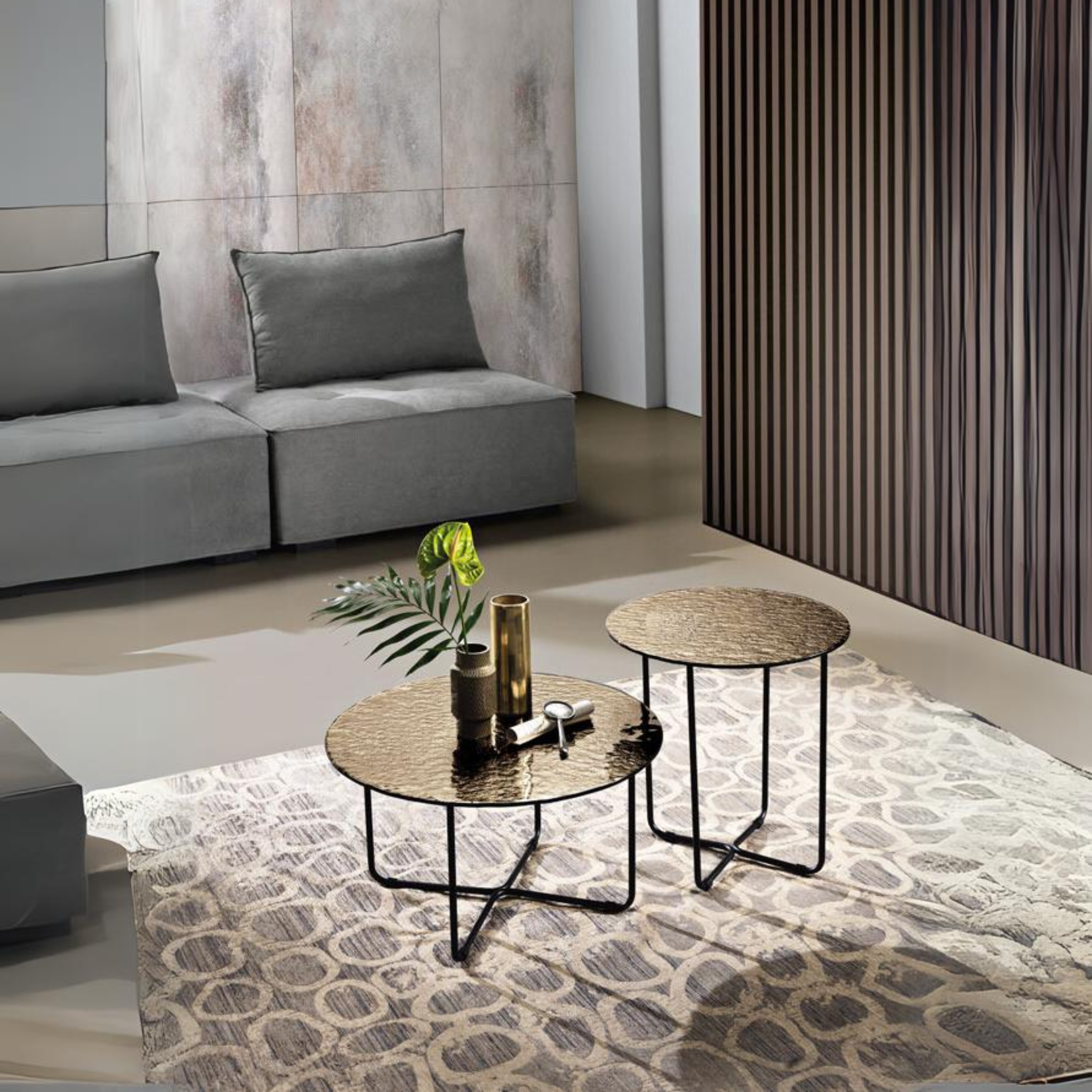 Round coffee table "Jimbo" with black painted metal base