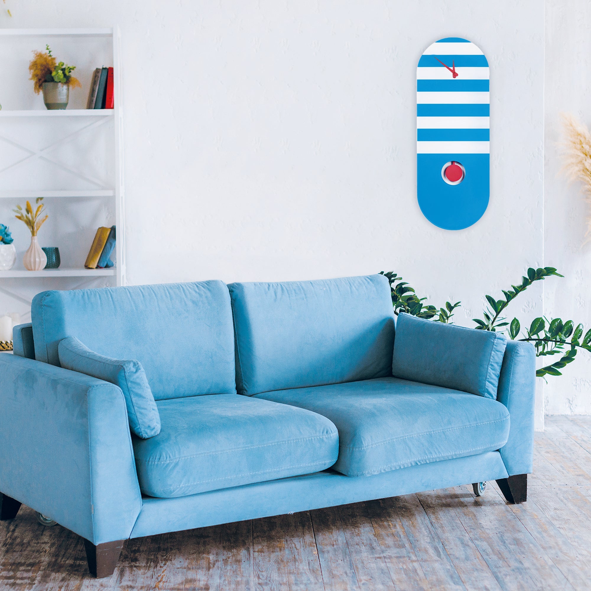 "Capri" design pendulum clock in plexiglass